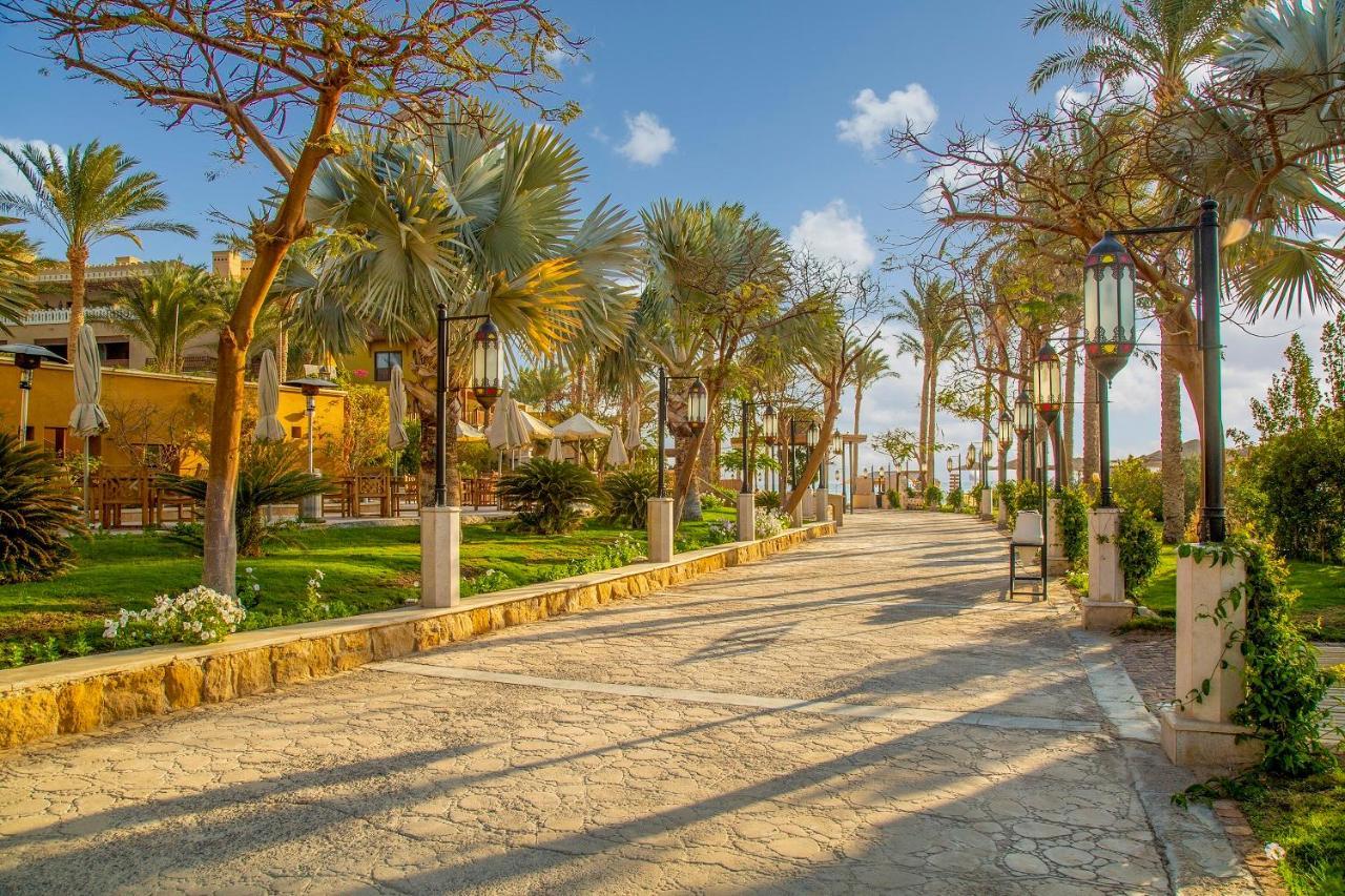 Hotel Grand Waterworld Makadi Family Star - Couples And Families Only à Hurghada Extérieur photo The promenade in the center of the village