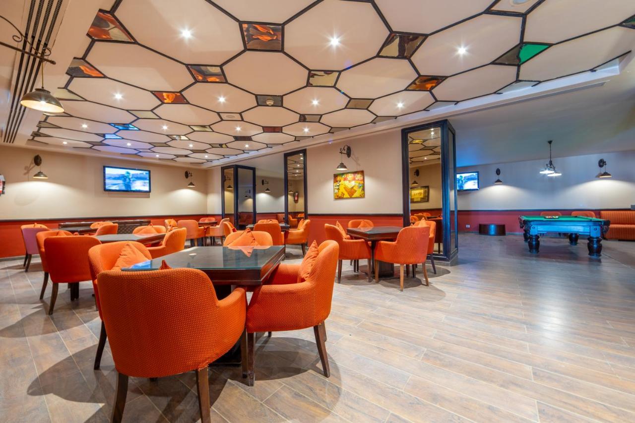 Hotel Grand Waterworld Makadi Family Star - Couples And Families Only à Hurghada Extérieur photo The lounge at the airport