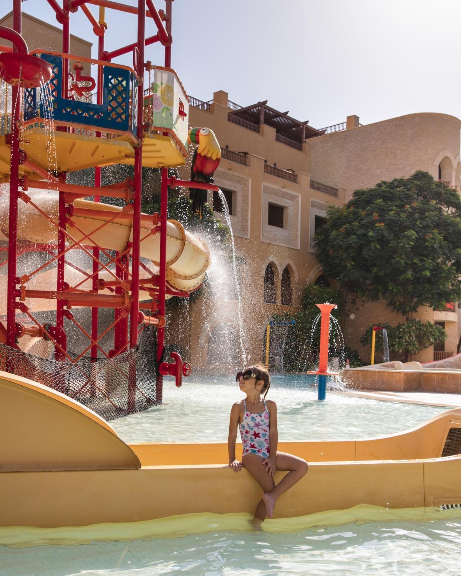 Hotel Grand Waterworld Makadi Family Star - Couples And Families Only à Hurghada Extérieur photo Aqualand Benidorm