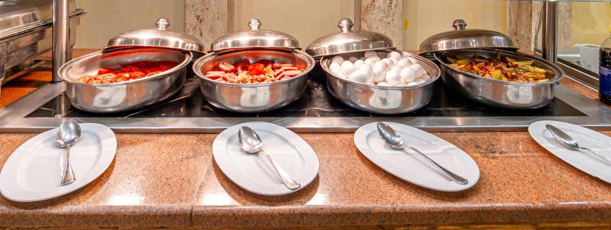 Hotel Grand Waterworld Makadi Family Star - Couples And Families Only à Hurghada Extérieur photo A chafing dish